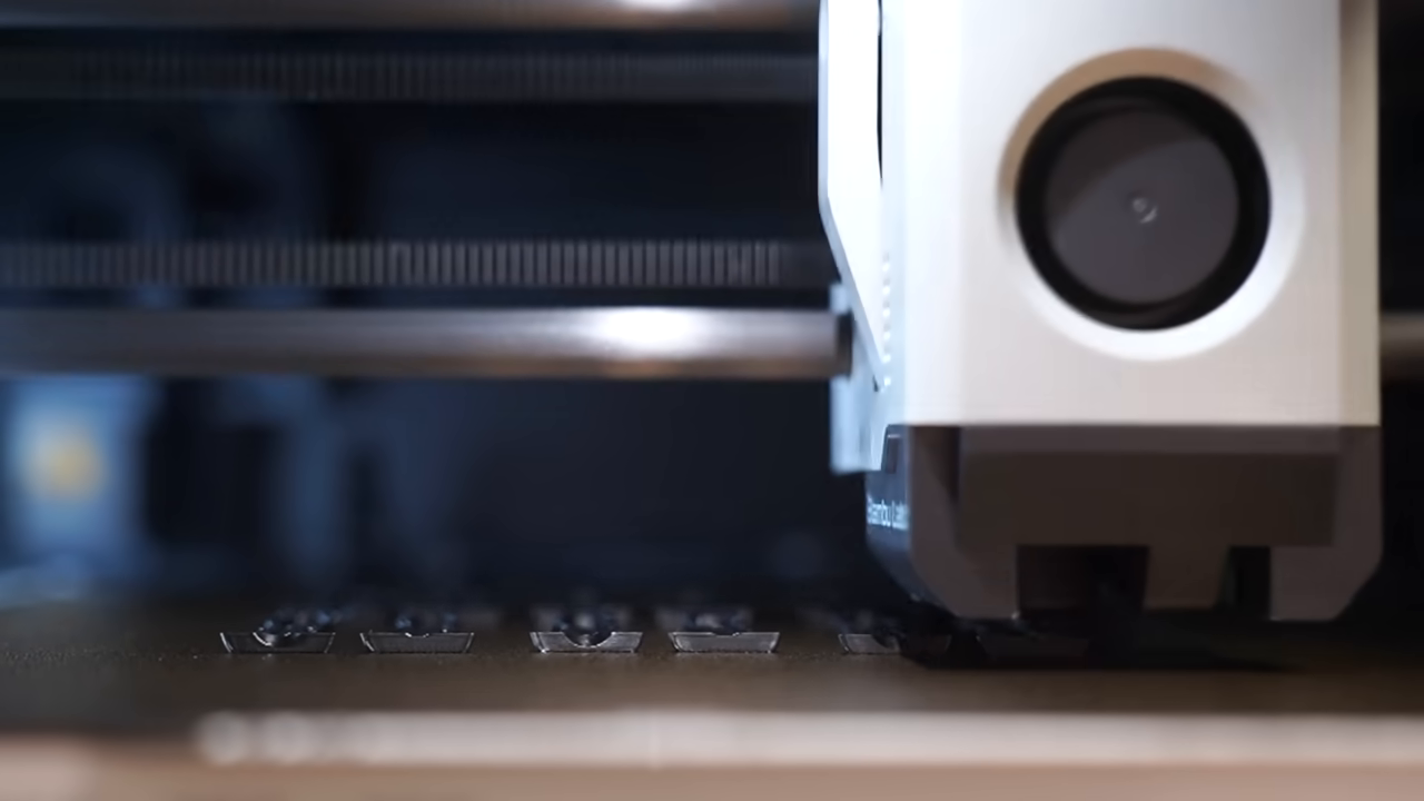 Product close-up, machine in action